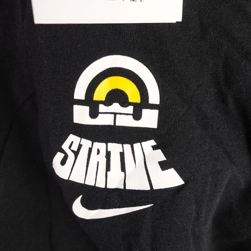 Nike LeBron James Strive For Greatness Dri-FIT Black Graphic T-Shirt Mens L‎ NEW